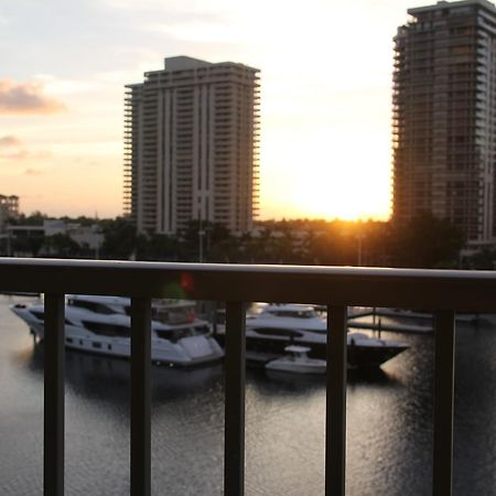 6-502 Amazing Water View - Three Bedrooms Aventura Kültér fotó